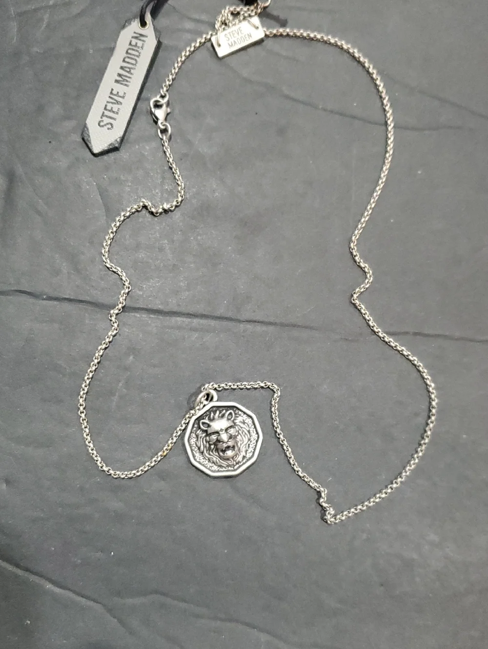 Steve Madden Men's Oxidized Lion Head‎ Coin Pendant Stainless steel Necklace new